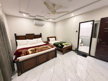  No.1 G-9/1 Room