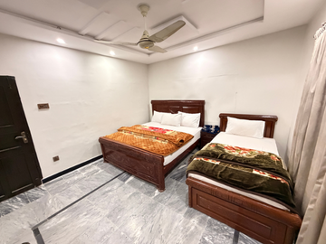  No.1 G-9/1 Room
