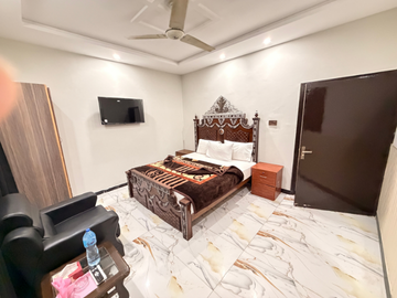 No.1 G-9/1 Room